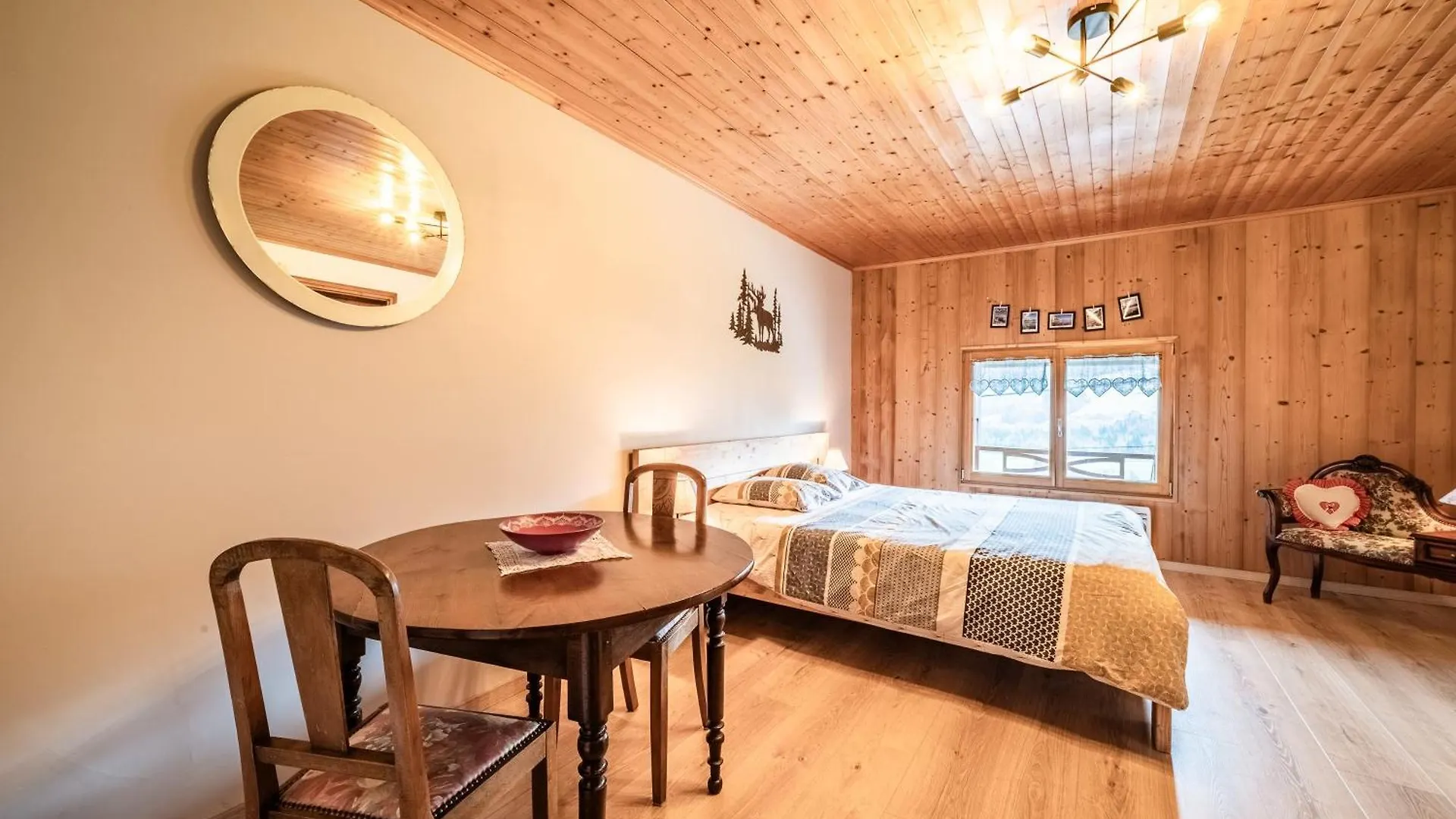 Gite La Ferme De La Plaigne 타낭즈 0*,
